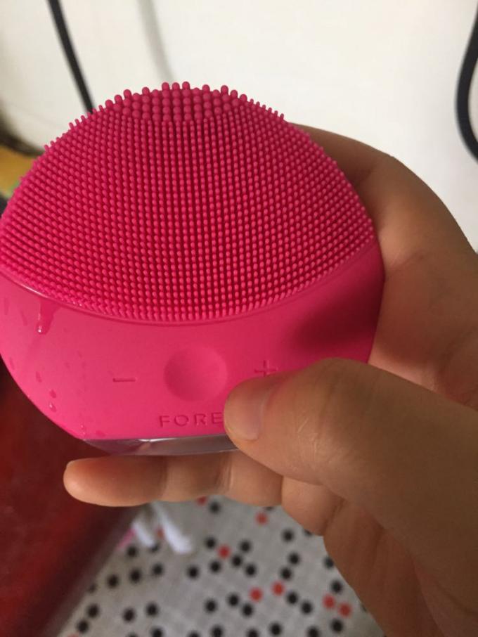 硫化过程中,机器的印模和机器的注塑机的印模都是按要求的250mm