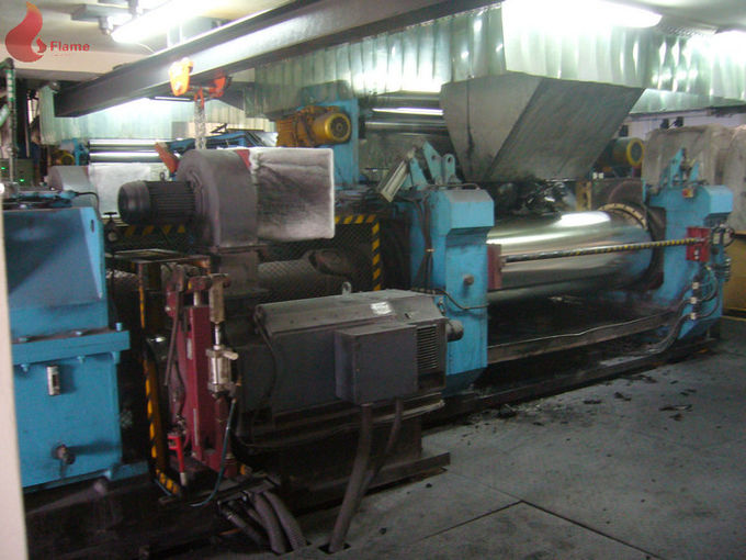 1800 - 2500千克/ H Heures Deux Roulent Le Caoutchouc de Moulin SeMélangeant倒入塑料塑料,典型