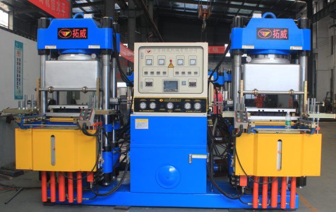 PLC负责生产、硫化和机器注塑的联合循环