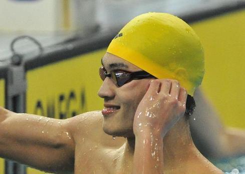 200吨的硅橡胶硫化机