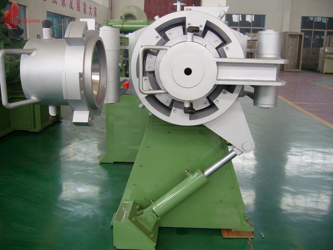 塑料挤出机采用的是一种自动化原理的双重挤出机