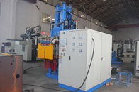 300吨立式注塑机，注塑量3000CC，表面700*700mm，螺杆直径45
