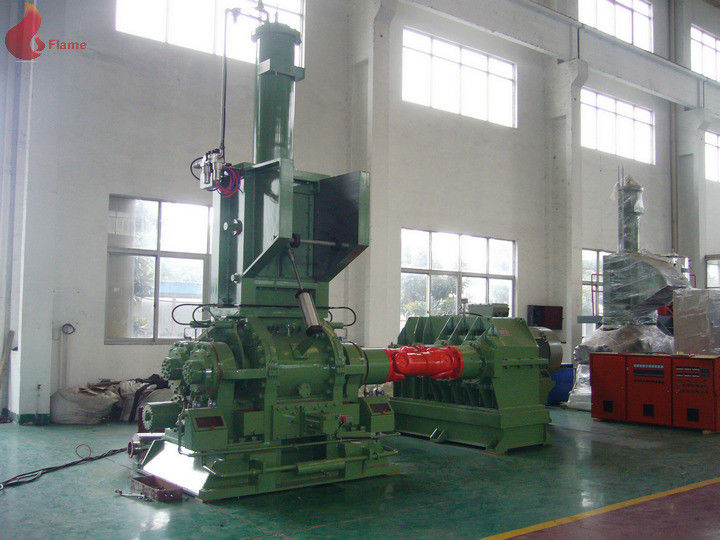 1500kg / h 400kw合金磨损环160L内部搅拌机薄油润滑系统