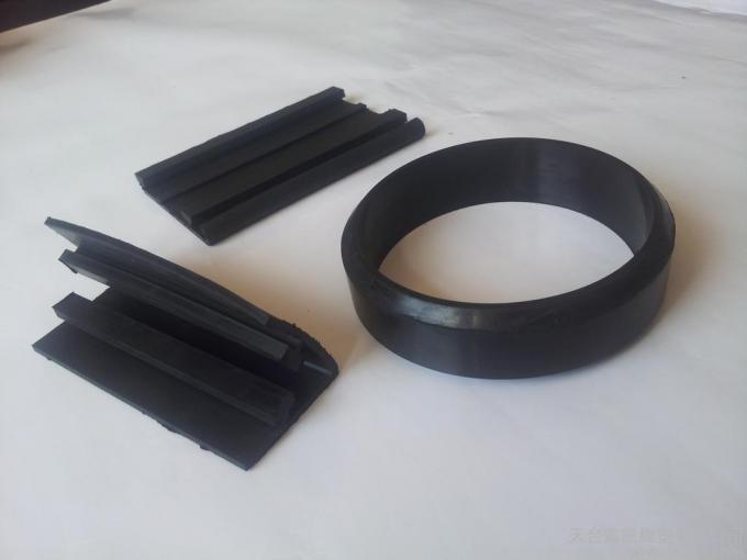 500吨橡胶注塑机体铸造表面1000x1000