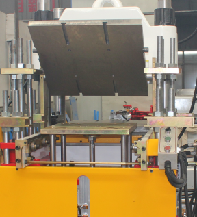Curso vulcanizando branco moldando da máquina da máquina da injeção de borracha feita sob enenda 250mm