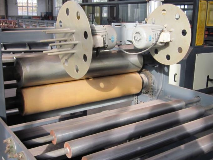 Cuatro máquinas que calandran del rollo, calendario del caucho del rollo de la máquina 4 del calendario del PVC