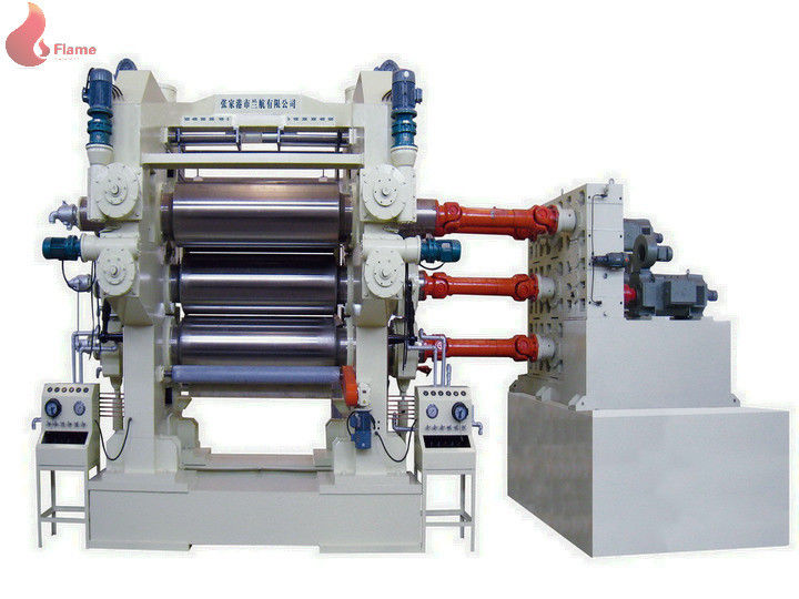 3卷软PVC压延机油加热薄膜包装，固定在容器中