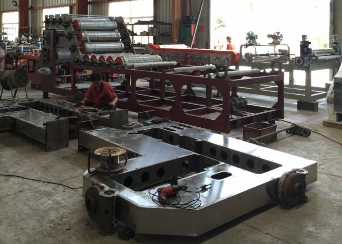 450毫米X 1350毫米六辊PVC压延机械PVC压延过程